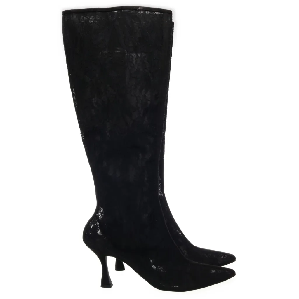 Image of Nelly Laarzen (Preloved)