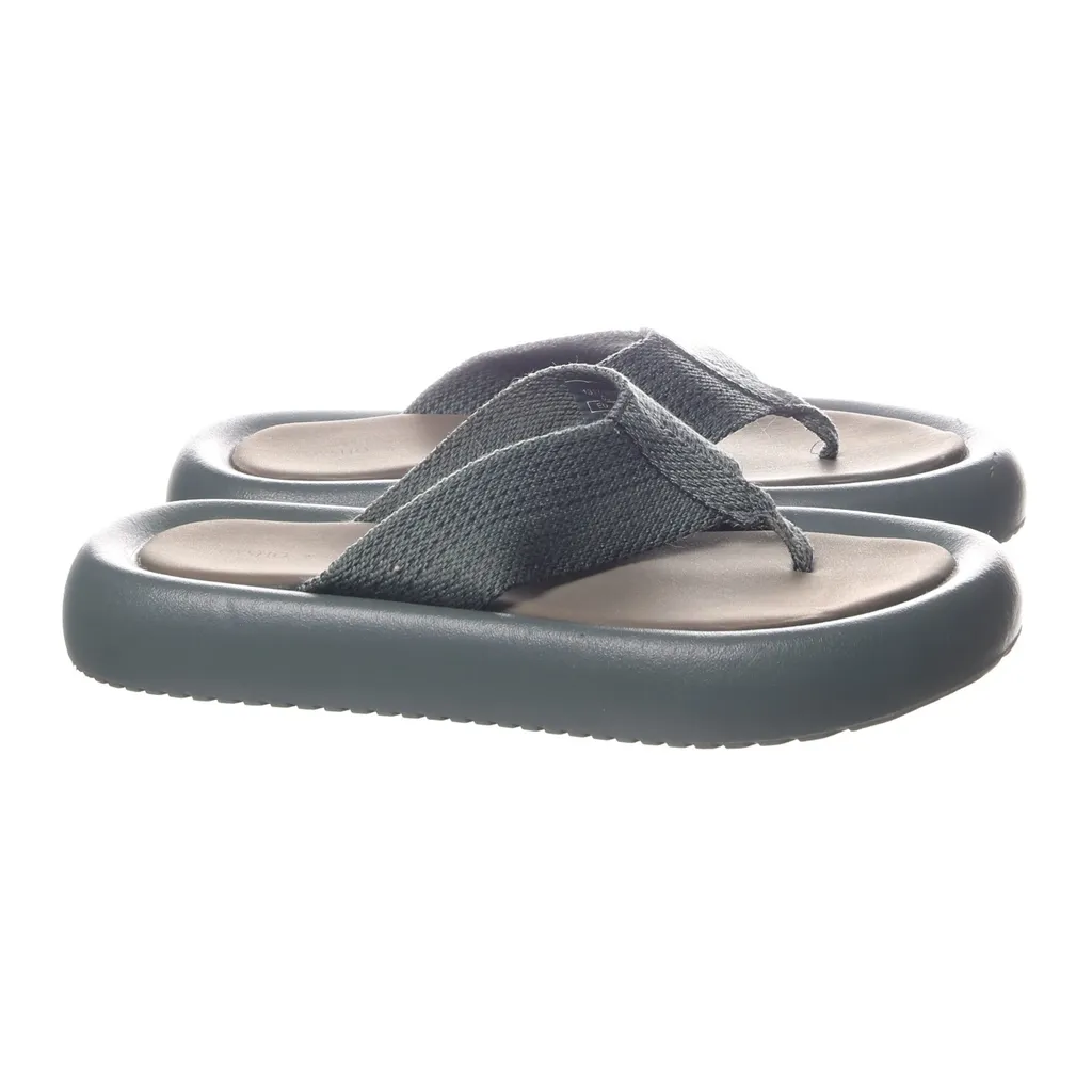 Image of Oysho Teenslippers (Preloved)