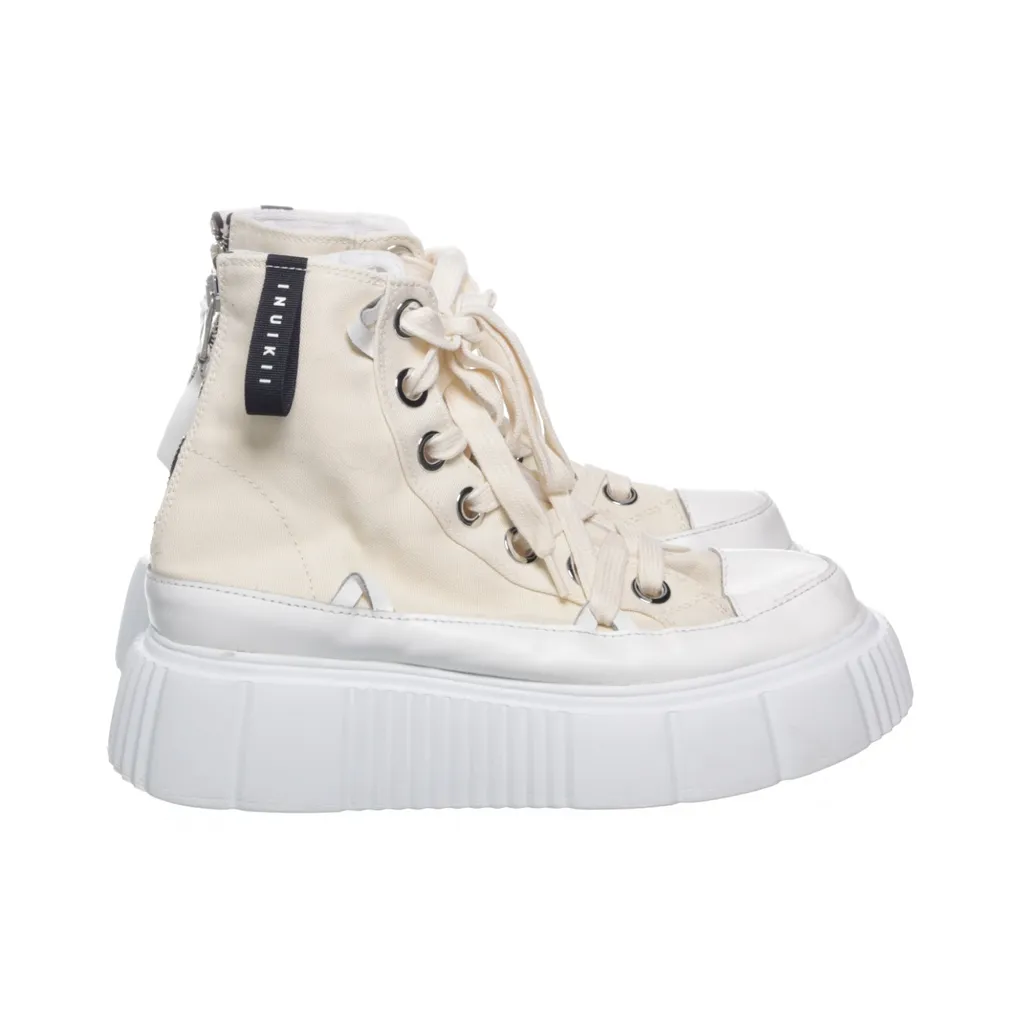Image of Inuikii Canvas schoenen (Preloved)