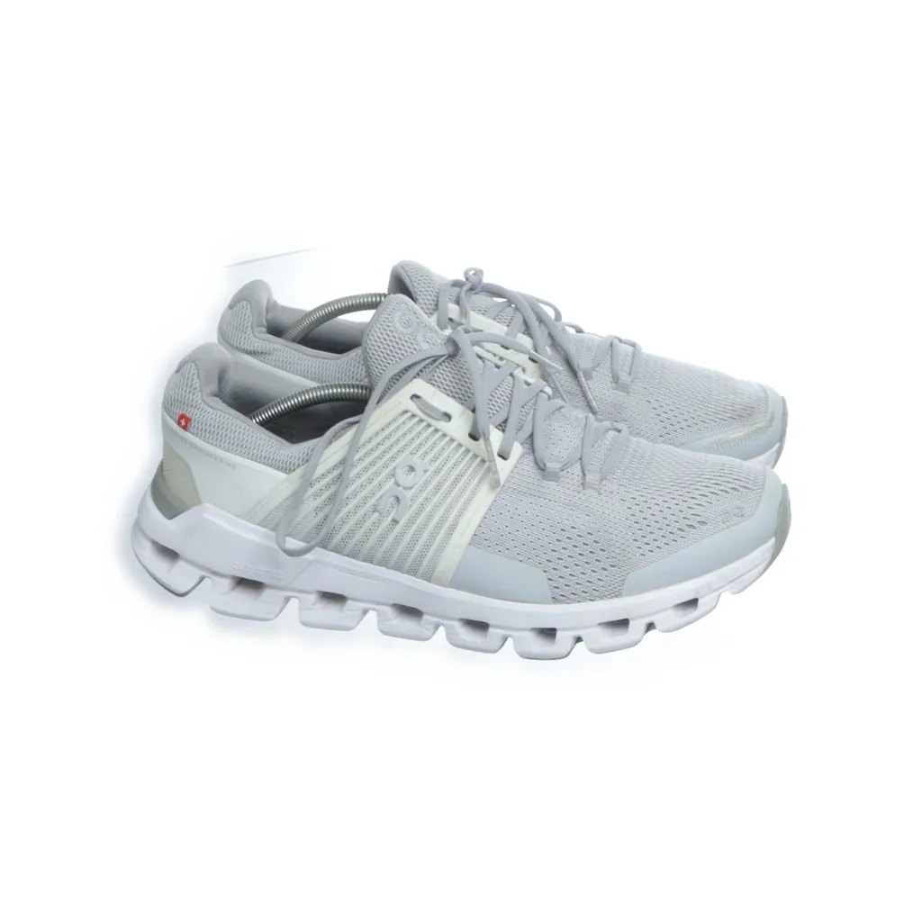 Image of On! Sneakers (Preloved)
