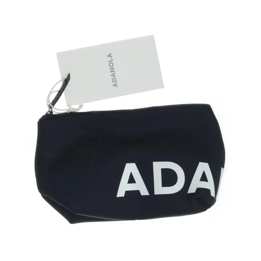 Image of Adanola Toilettas (Preloved)