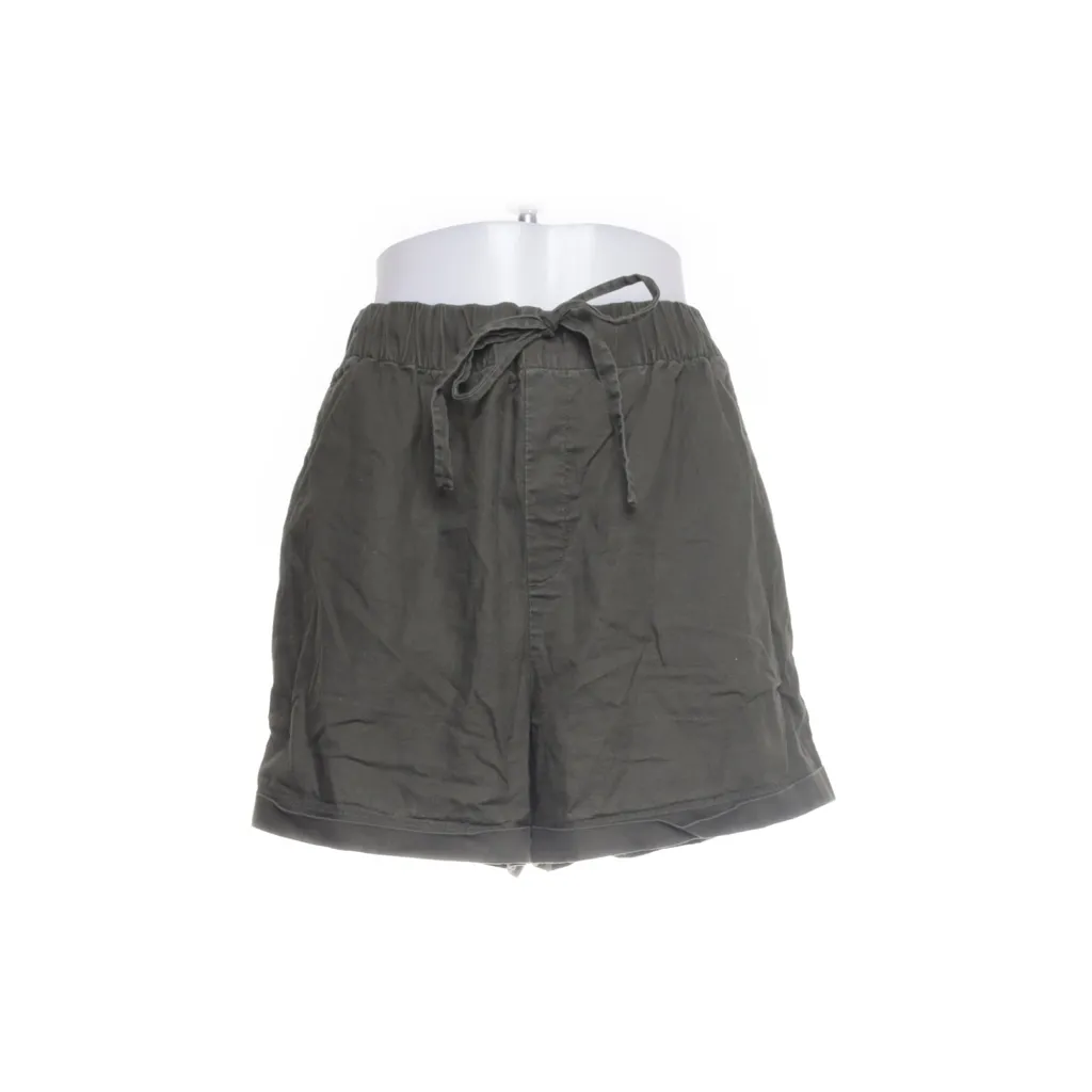 Image of Uniqlo Korte broek (Preloved)