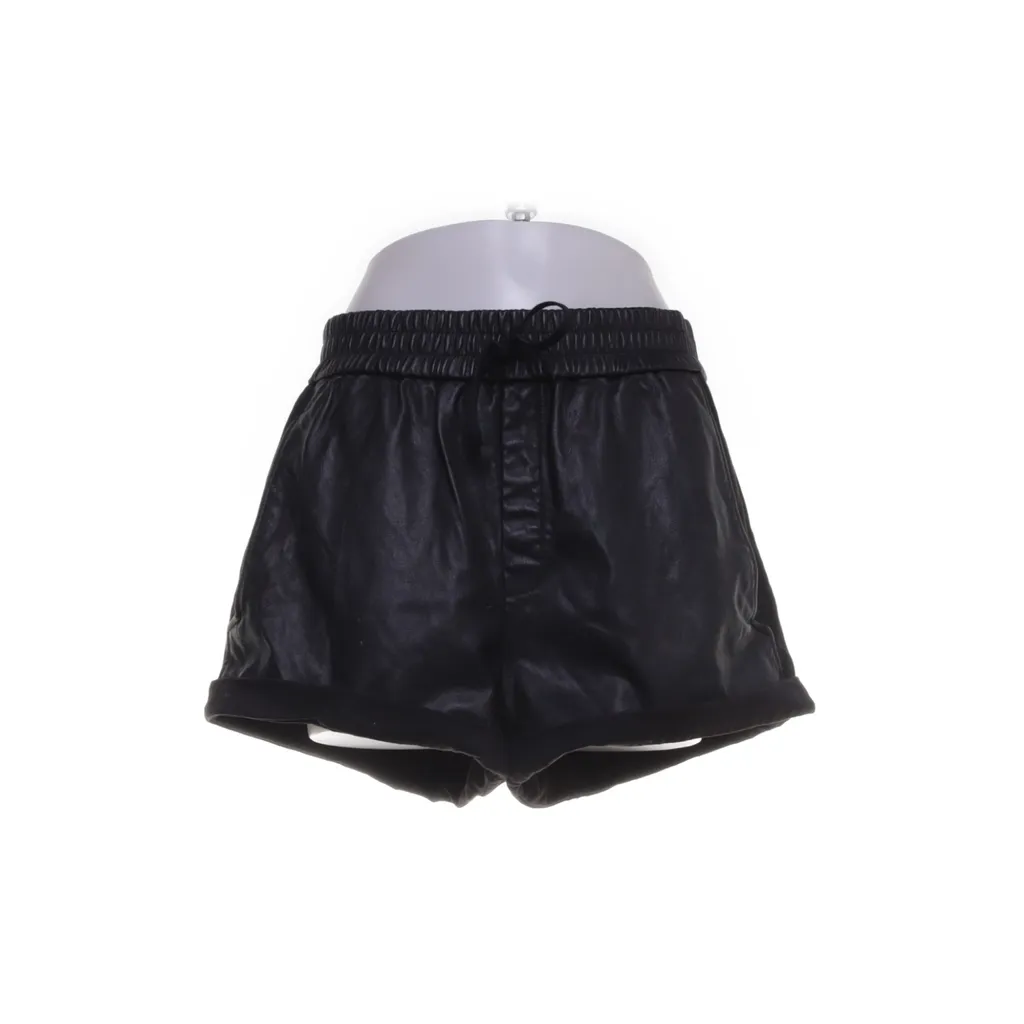 Image of Helmut Lang Leren shorts (Preloved)