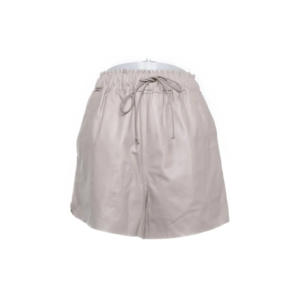 Image of H&M Premium Quality Leren shorts (Preloved)