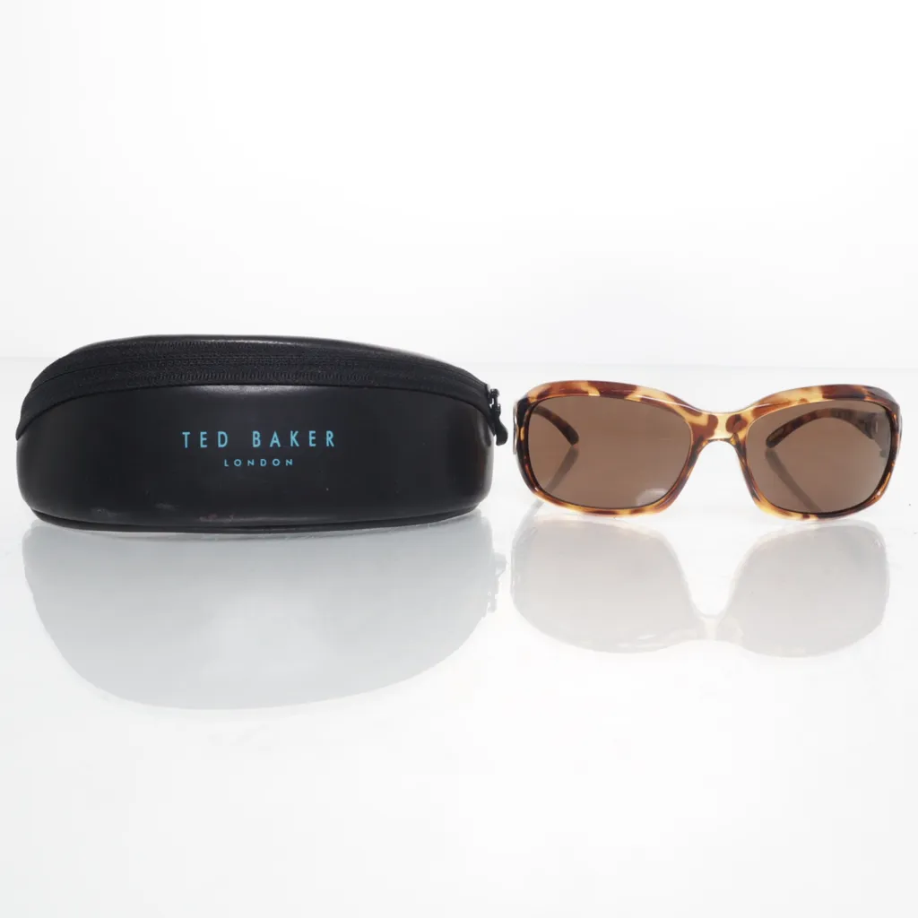 Image of Ted Baker Zonnebril (Preloved)