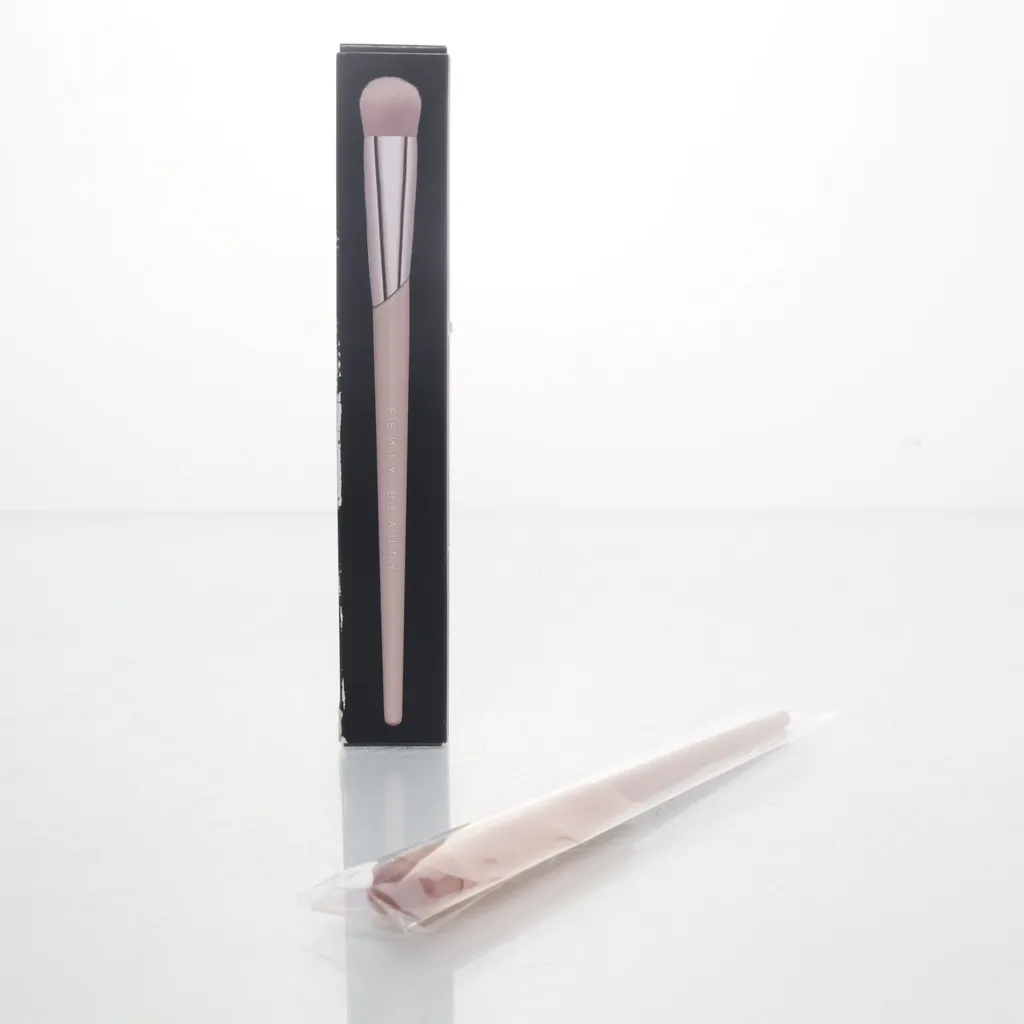 Image of Fenty Beauty Make-up kwast (Preloved)