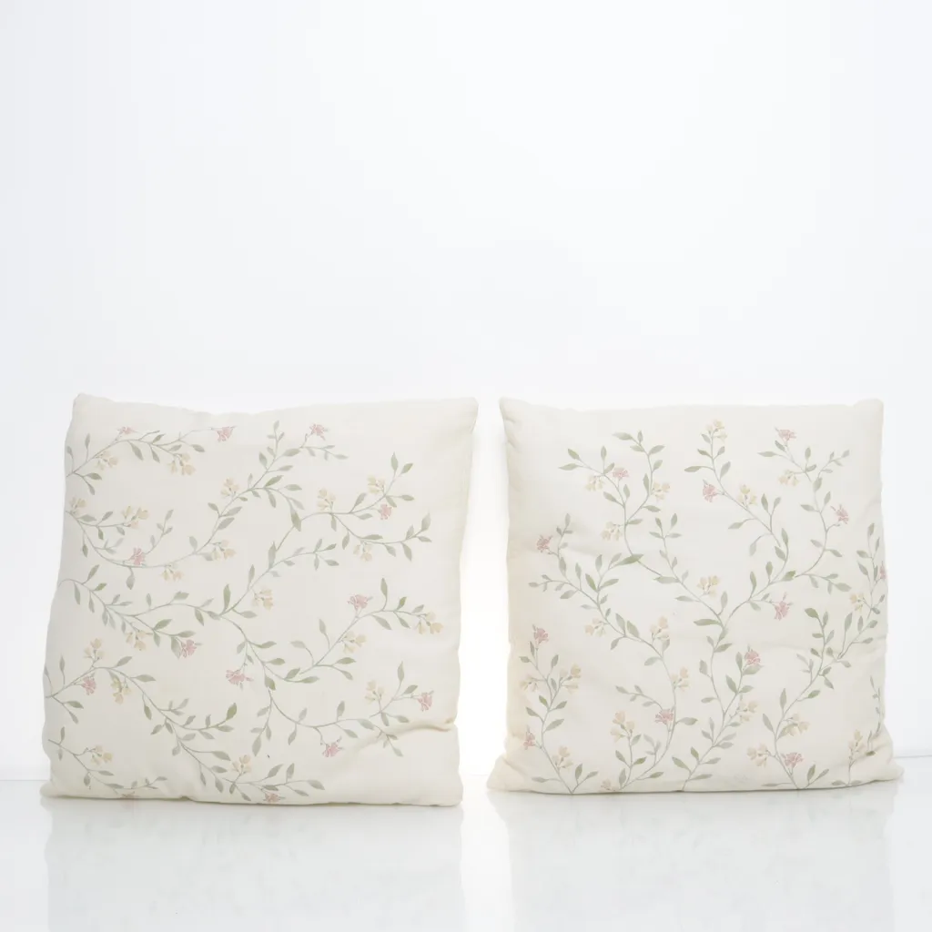 Image of Zara Home Sierkussen (Preloved)