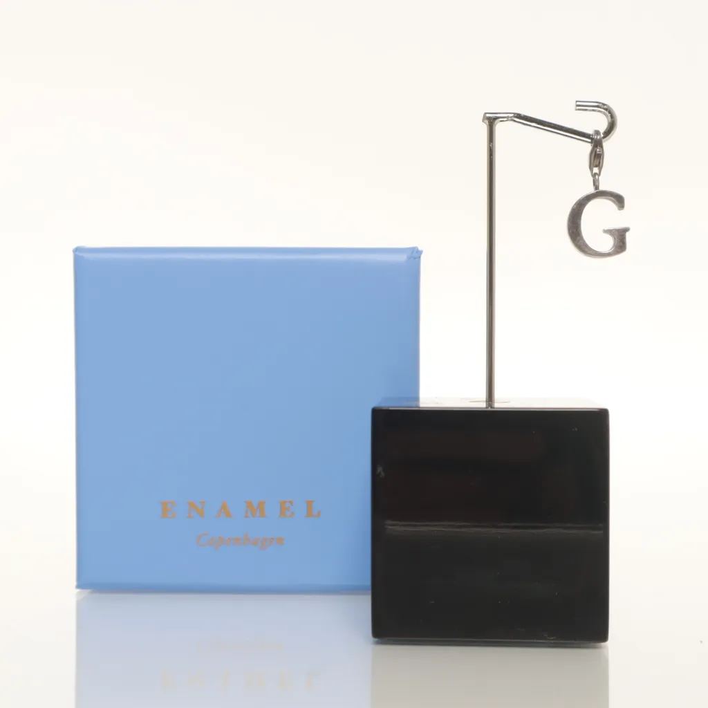 Image of Enamel Copenbagen Hanger (Preloved)