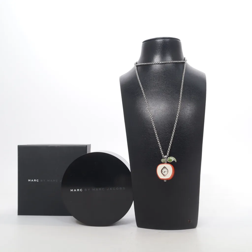 Image of Marc by Marc Jacobs Kettinghorloge (Preloved)