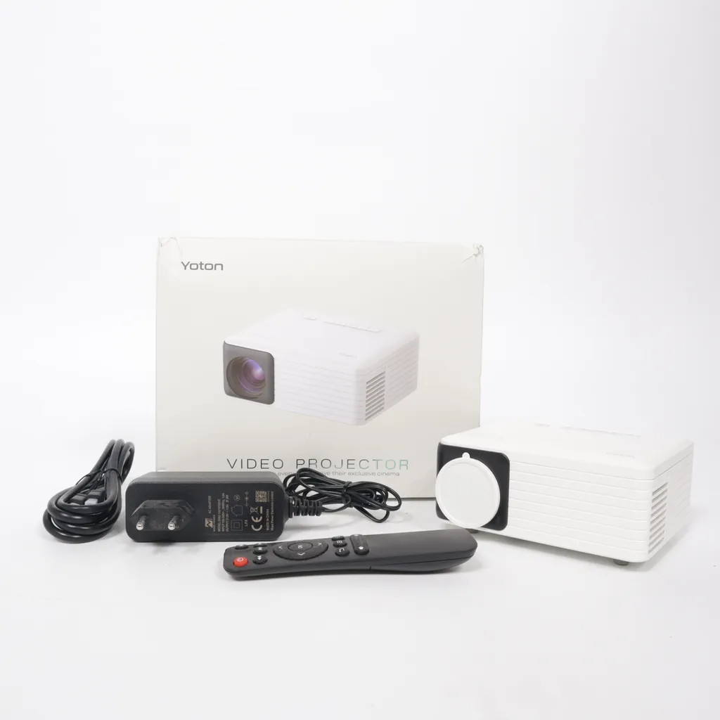 Image of Yoton Projector (Preloved)