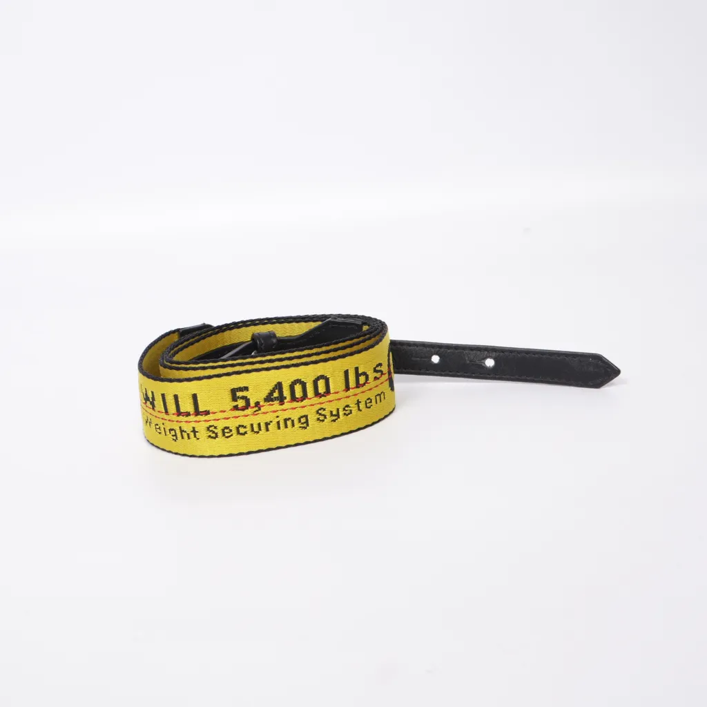 Image of Off-White Riem (Preloved)