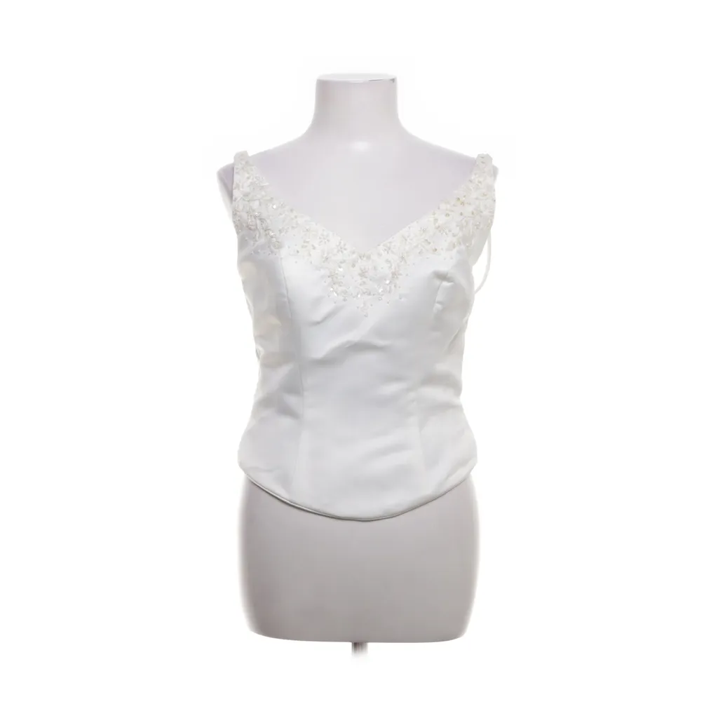 Image of Amanda Wyatt Bridal Wear Limited Set (Preloved)