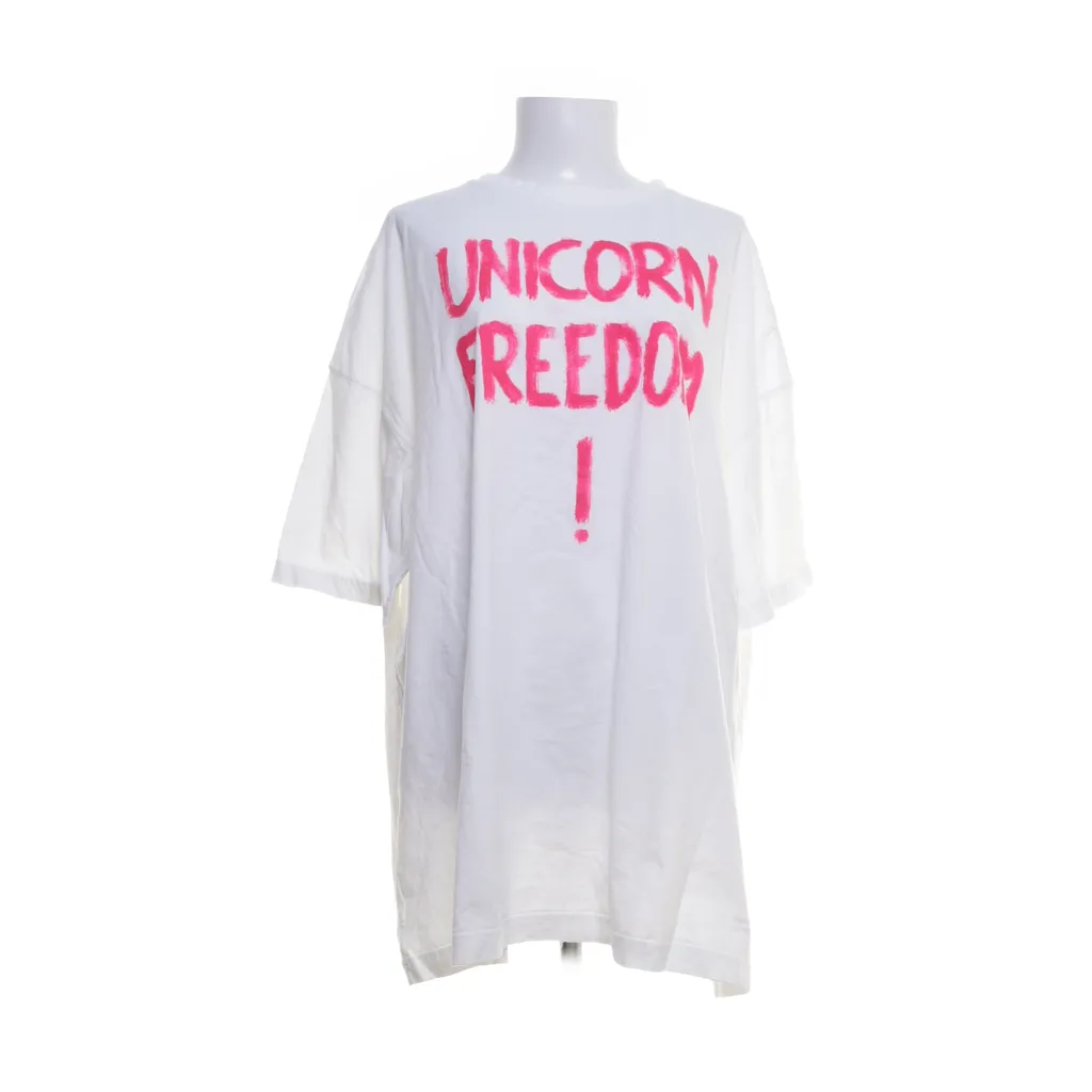 Image of Vetements T-shirt (Preloved)