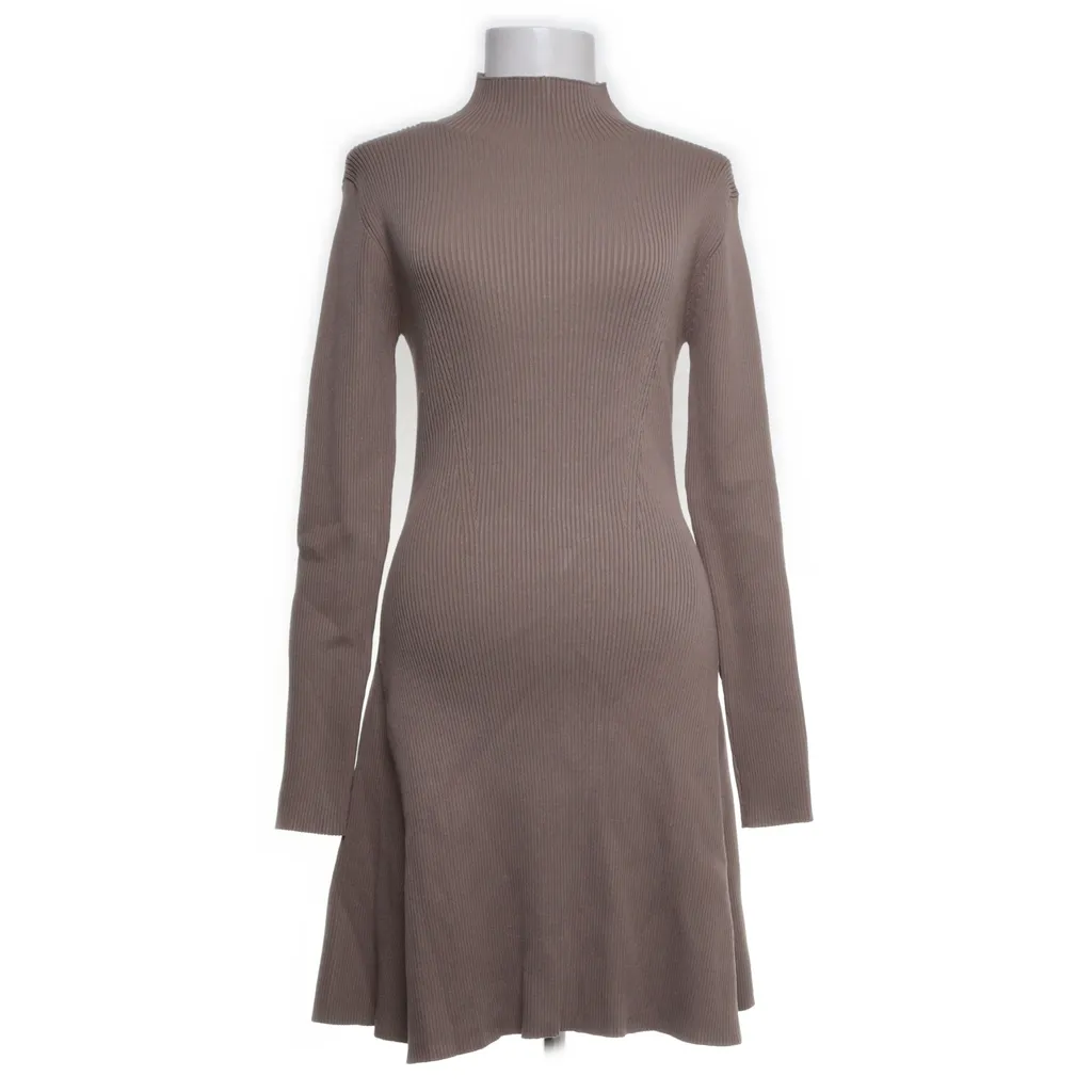 Image of Neo Noir Jurk met col (Preloved)