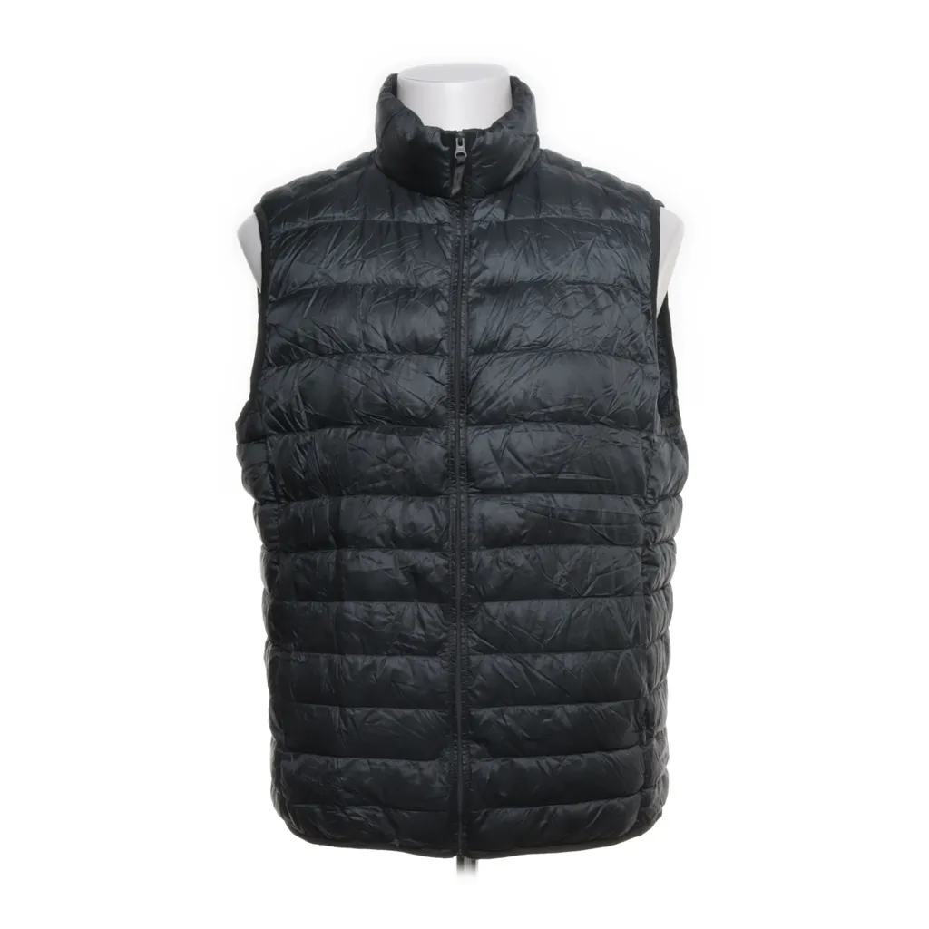 Image of Uniqlo Outdoor vest (Preloved)