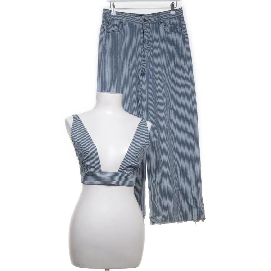 Image of Lioness Set (Preloved)