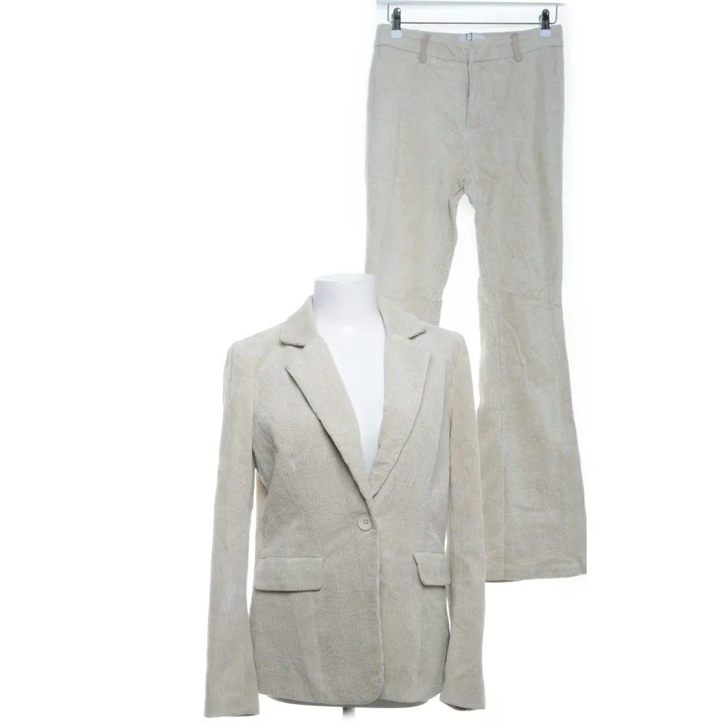 Image of Ambika Trend Pak (Preloved)