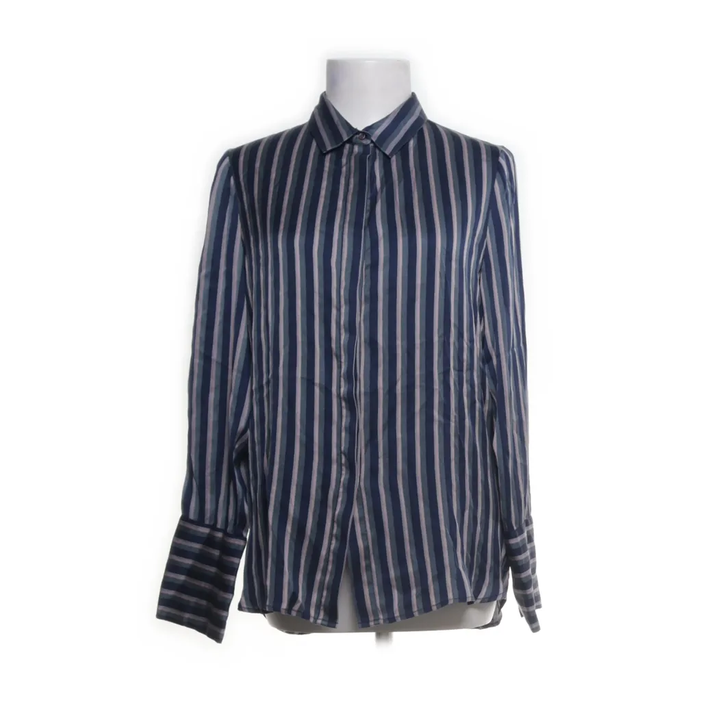 Image of Dea Kudibal Shirt (Preloved)
