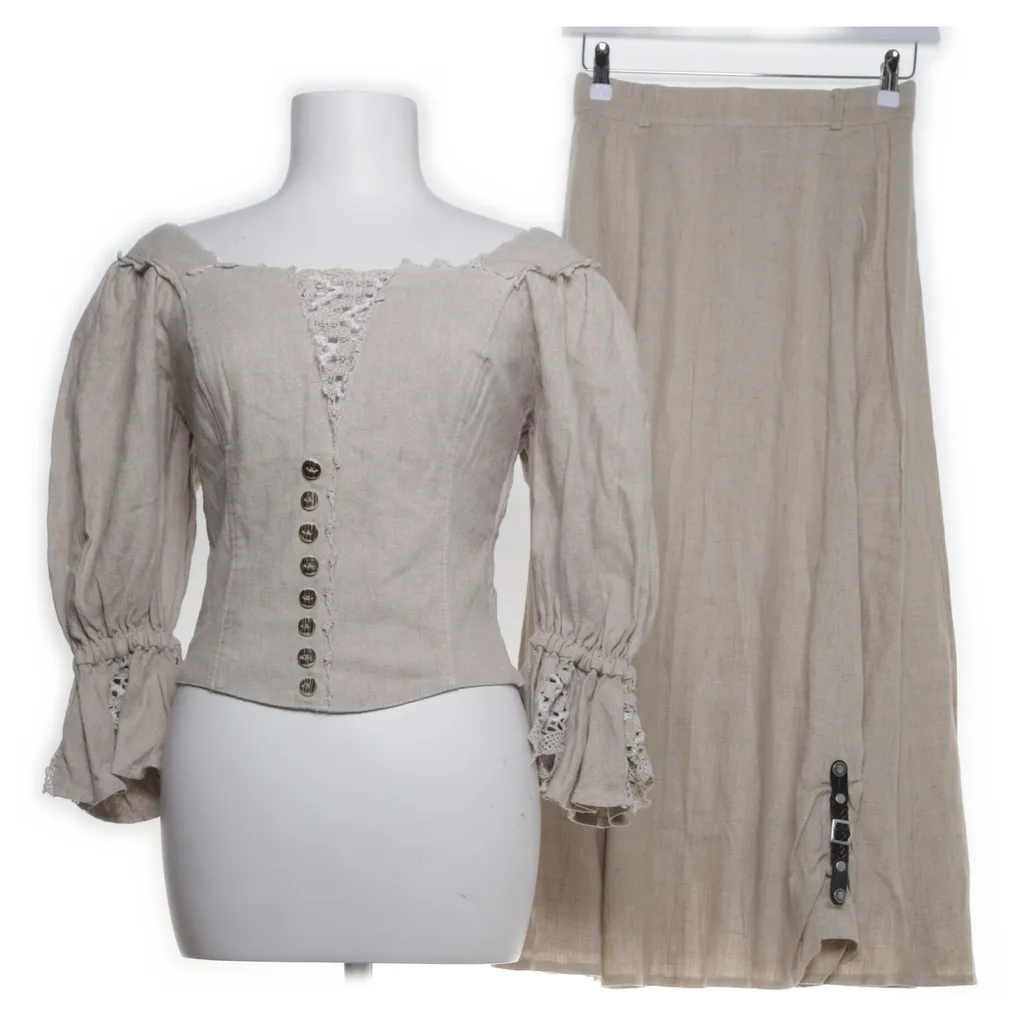 Image of Country Line Set (Preloved)