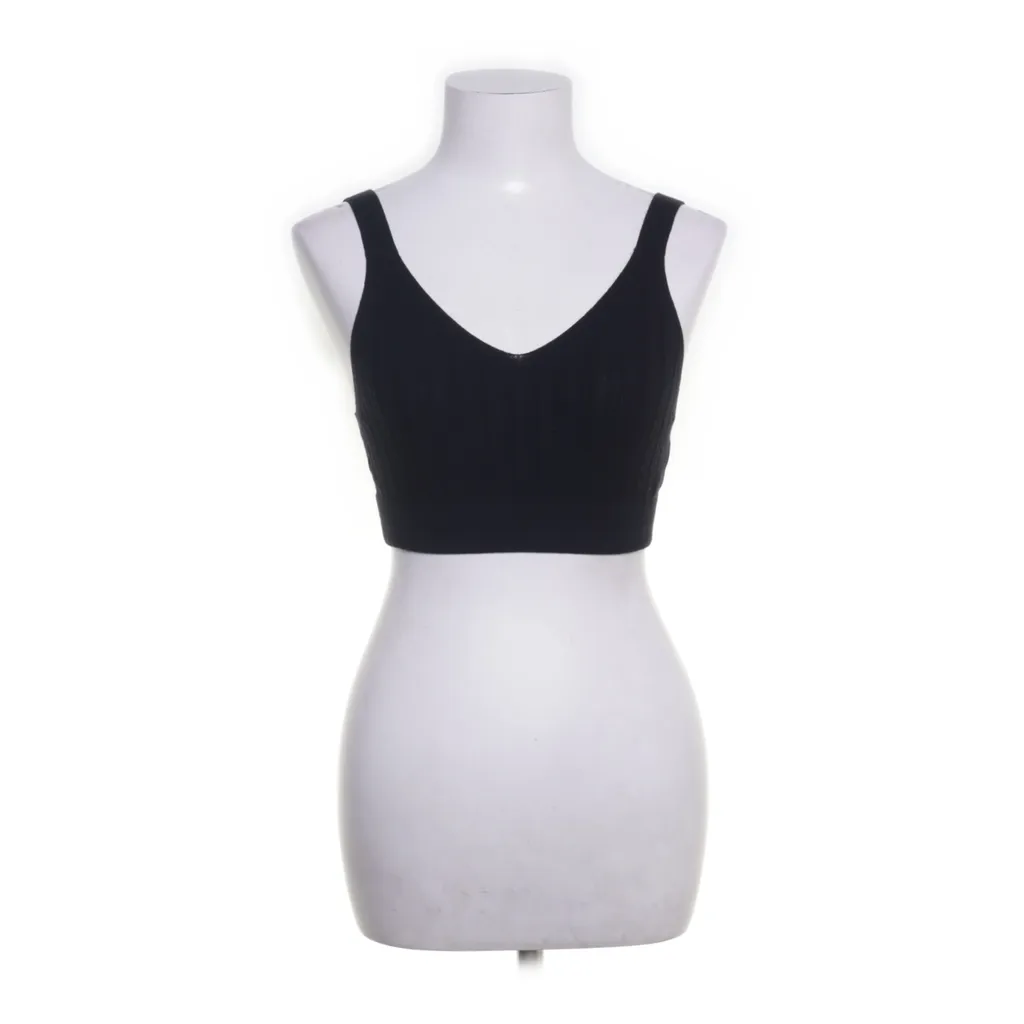 Image of Filippa K Crop top (Preloved)