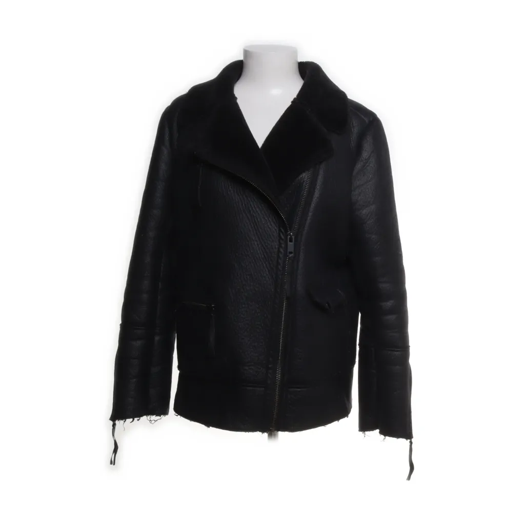 Image of Gina Tricot Shearling jas (Preloved)