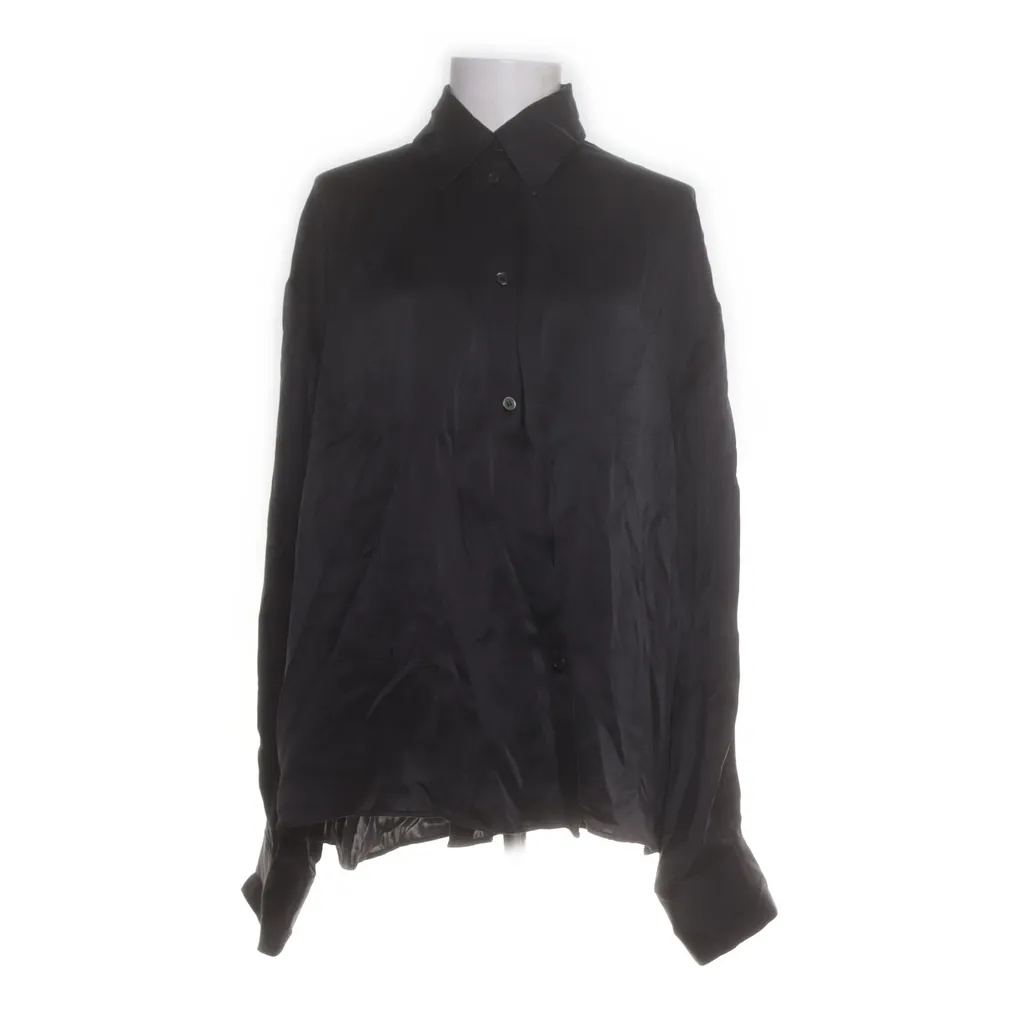 Image of H&M Premium Shirt (Preloved)