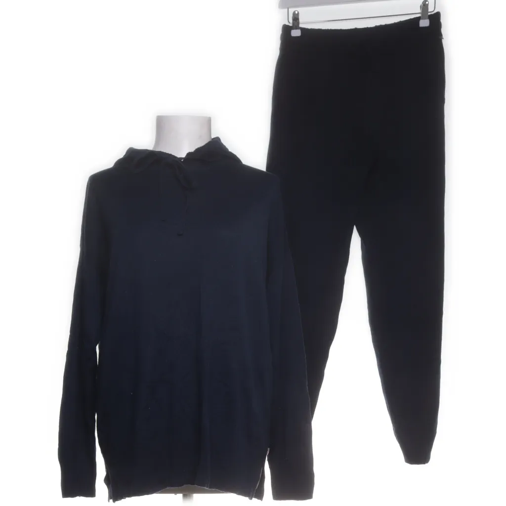 Image of Lexington Loungewear (Preloved)