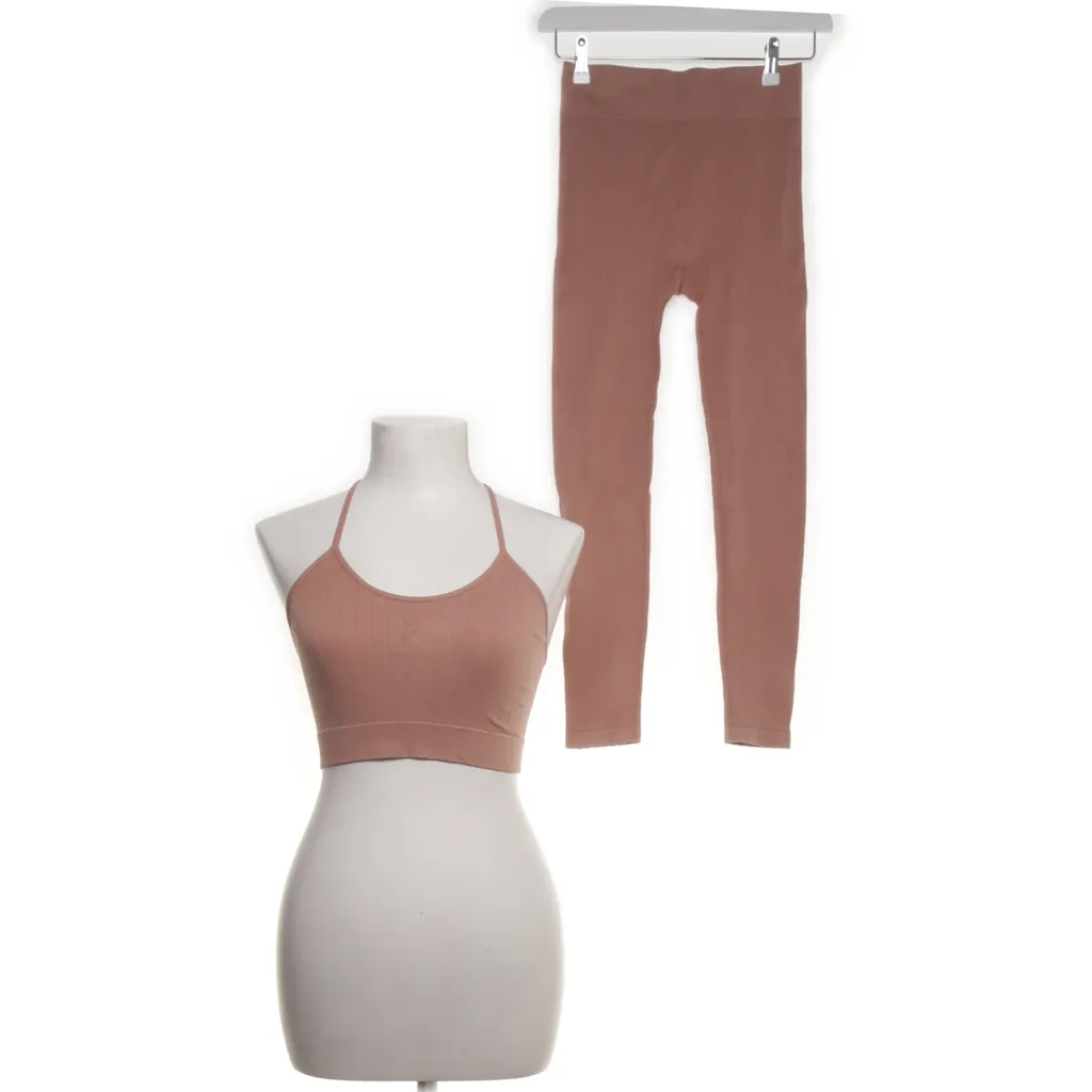 Image of H&M Trainingsset (Preloved)