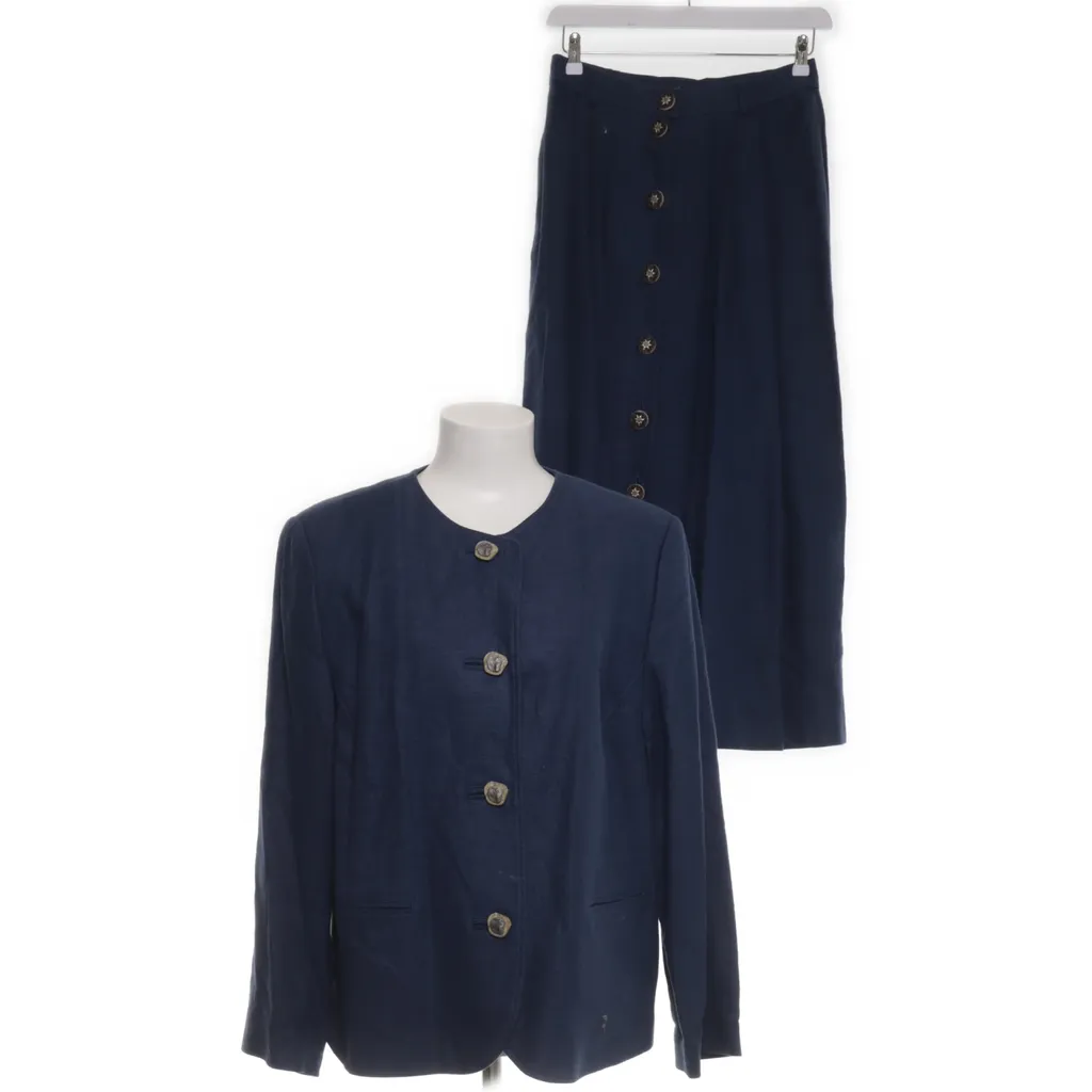 Image of Country Set (Preloved)