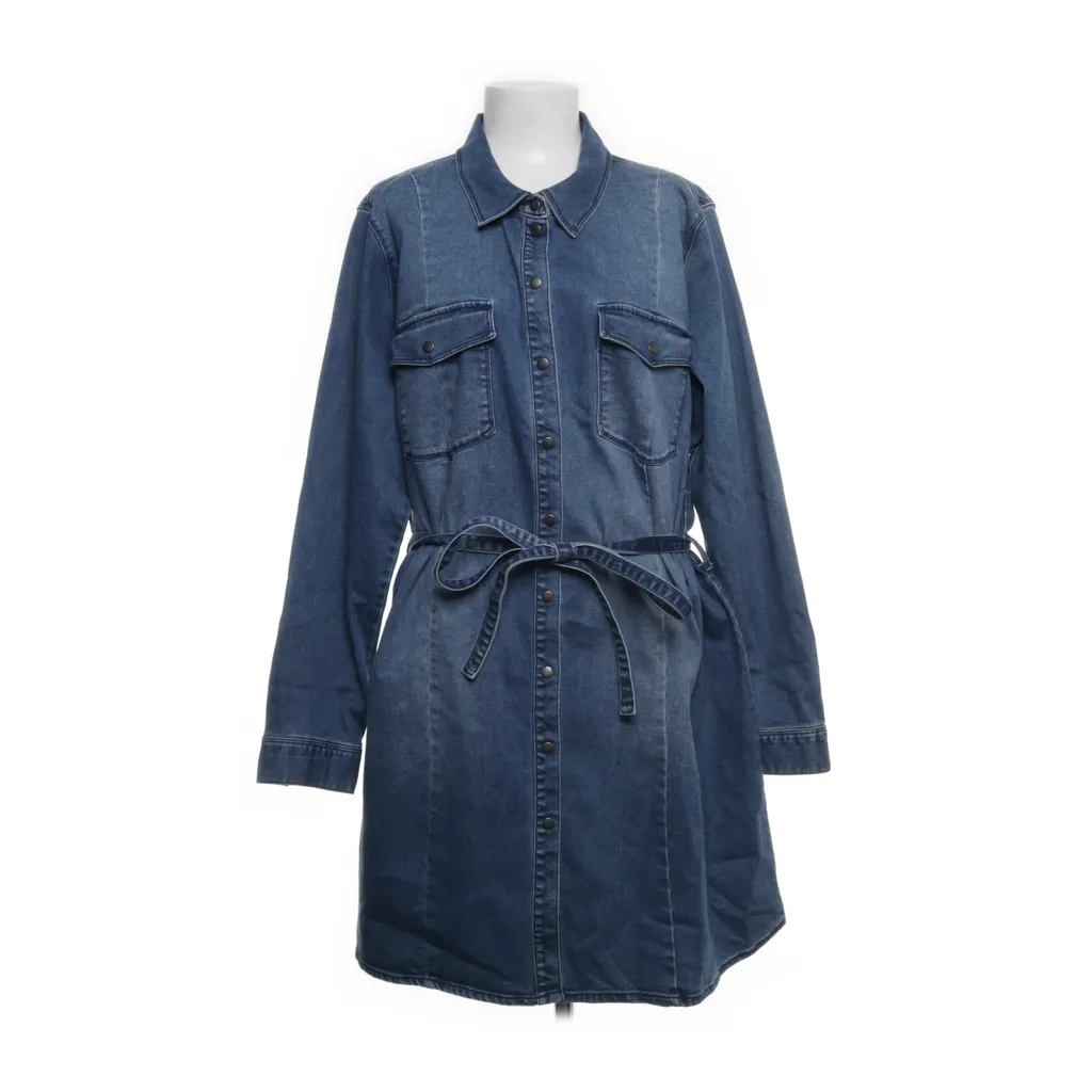 Image of ONLY Carmakoma Denim jurk (Preloved)