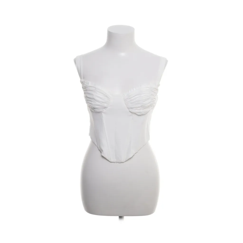Image of White Fox Crop top (Preloved)