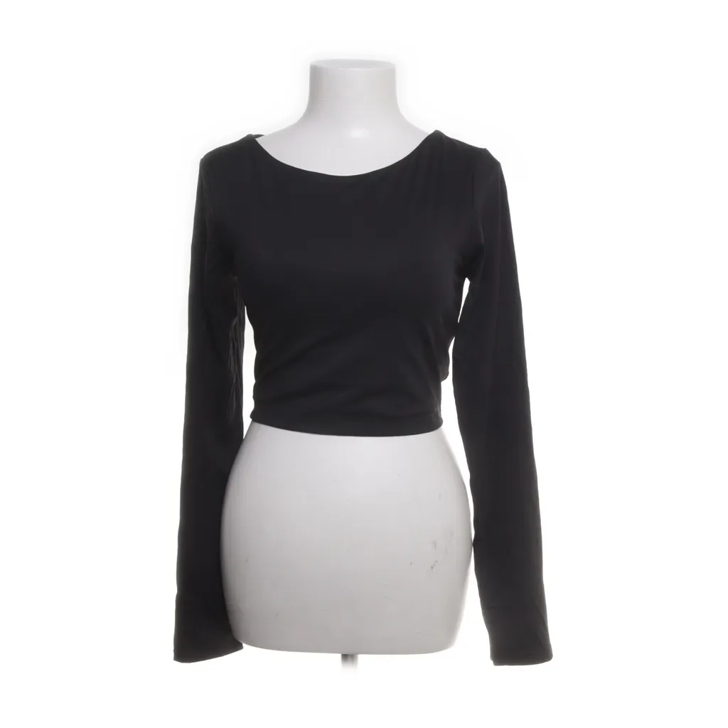 Image of Halara Crop top (Preloved)