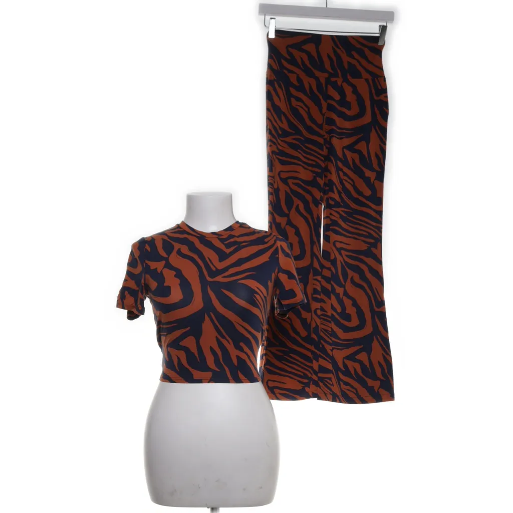 Image of Les Lunes Set (Preloved)