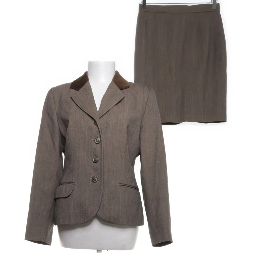 Image of Newhouse Mantelpak (Preloved)