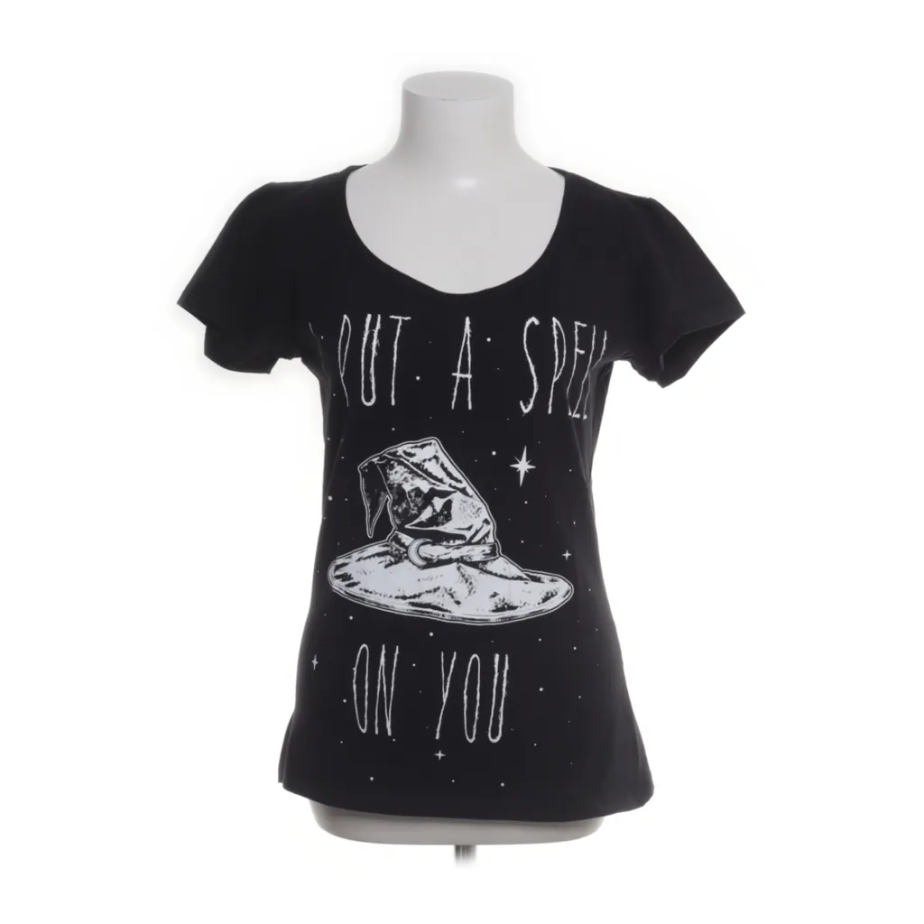 Image of Restyle T-shirt (Preloved)