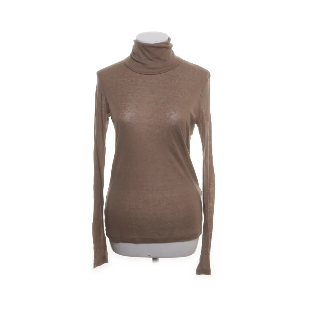 Image of Closed Coltrui (Preloved)