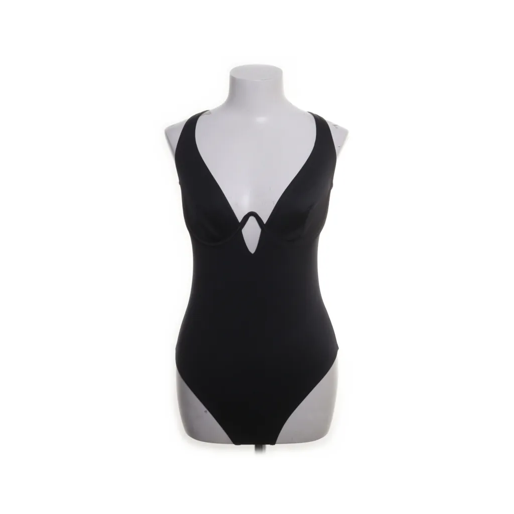 Image of Dorina Badpak (Preloved)