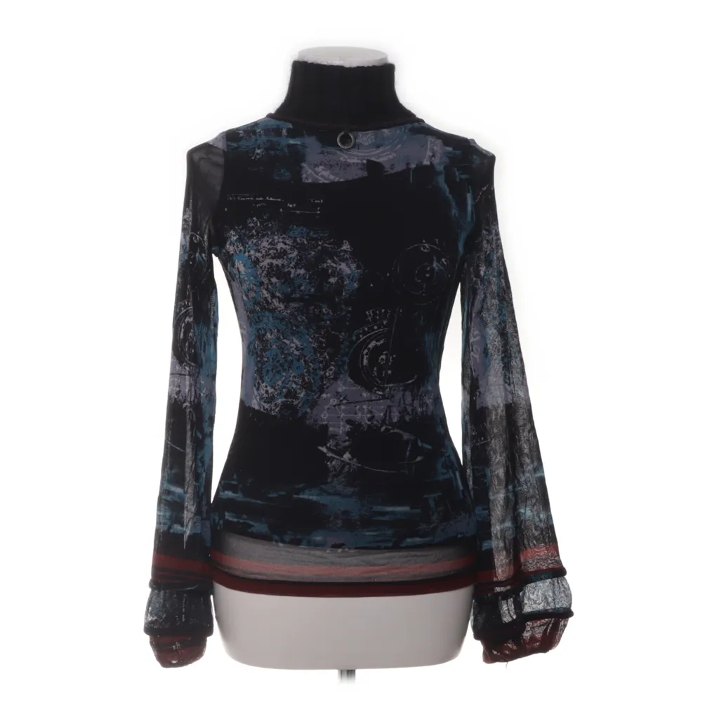 Image of Save the Queen Coltrui (Preloved)