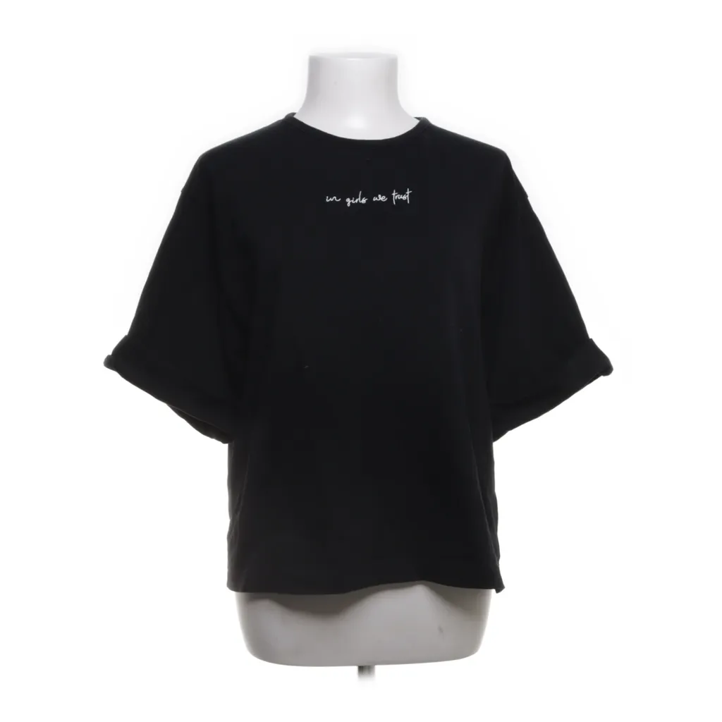 Image of Oh April T-shirt (Preloved)