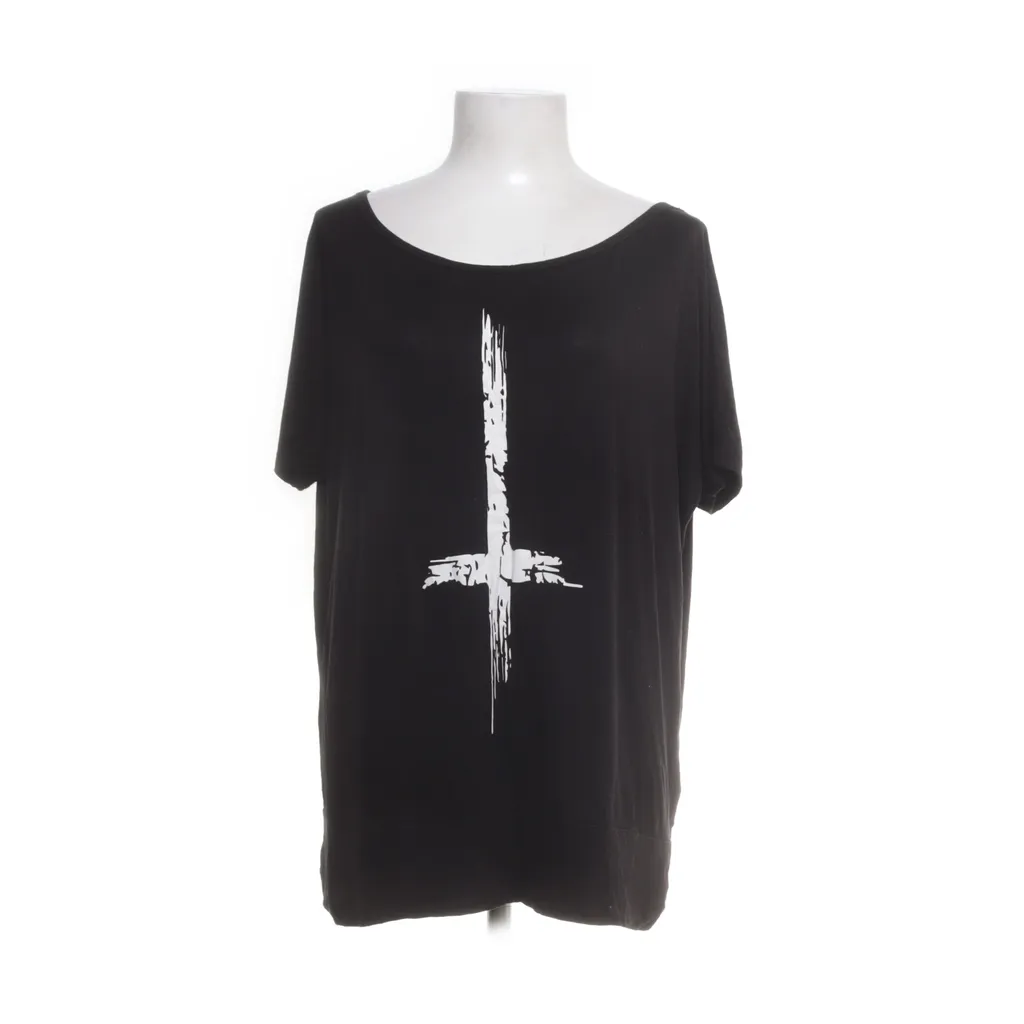 Image of Gothicana by EMP Top (Preloved)