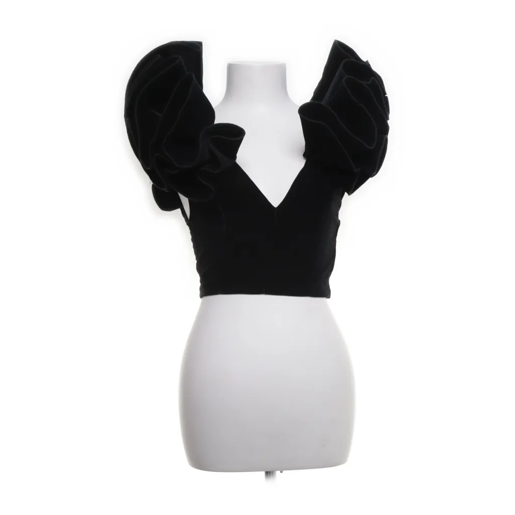 Image of H&M Conscious Collection Exclusive Crop top (Preloved)