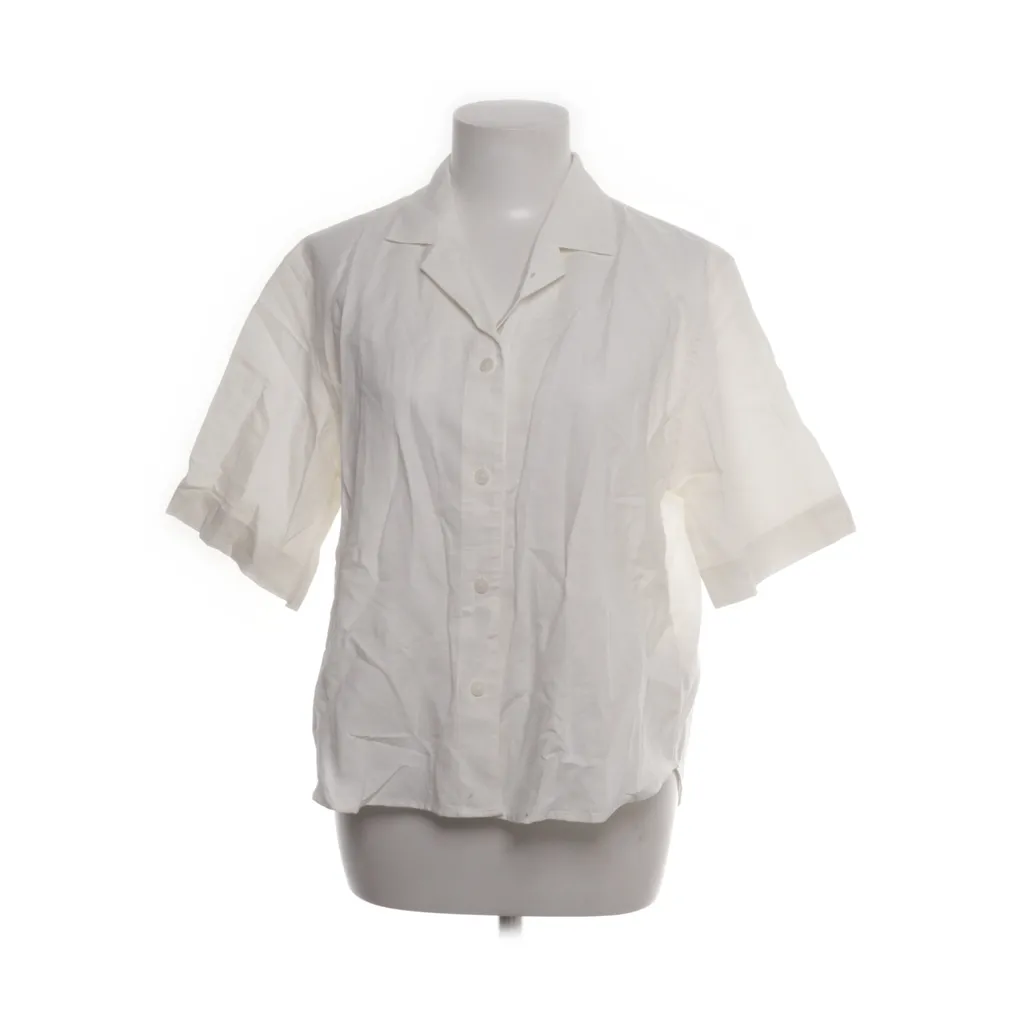 Image of Uniqlo Korte mouwen shirt (Preloved)