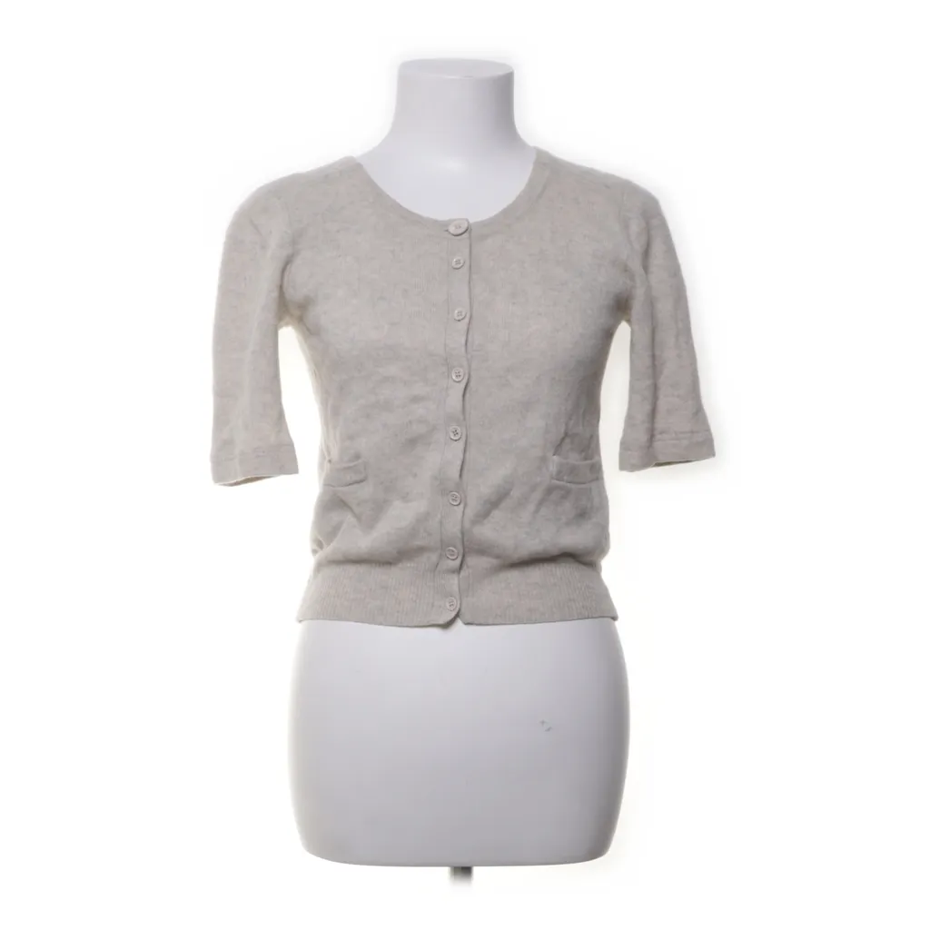 Image of Closed Top (Preloved)