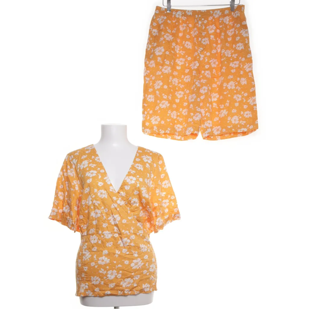 Image of Mads Nørgaard Set (Preloved)