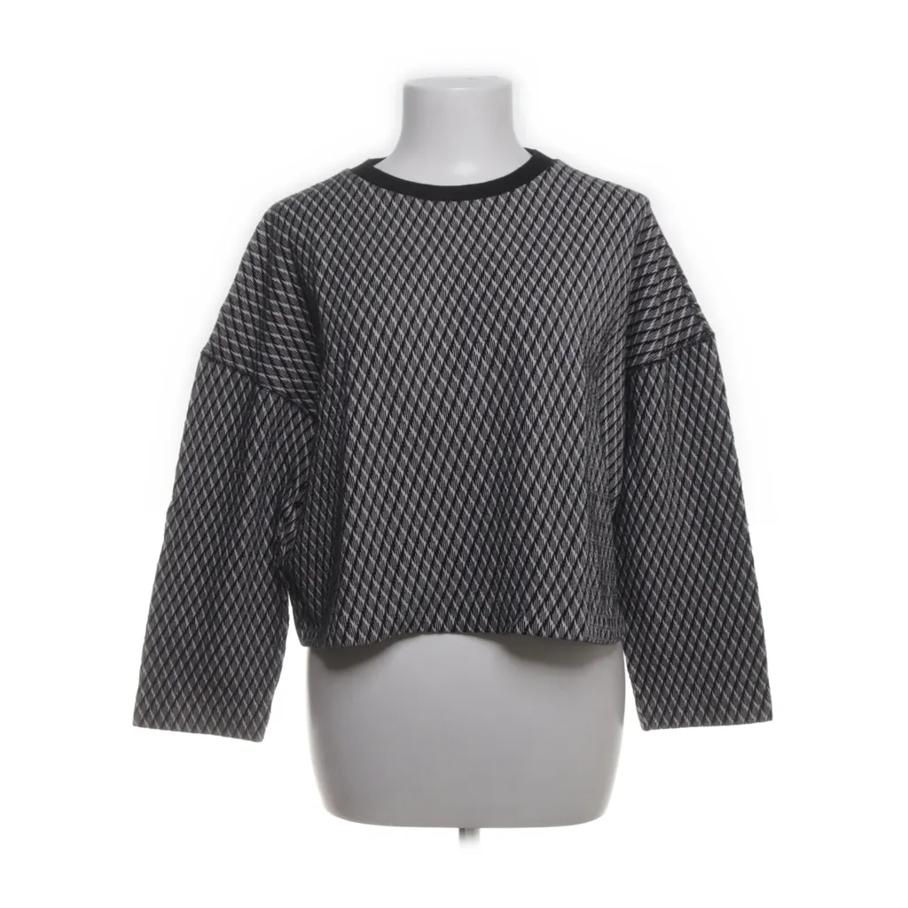 Image of Weekend MaxMara Crop top (Preloved)