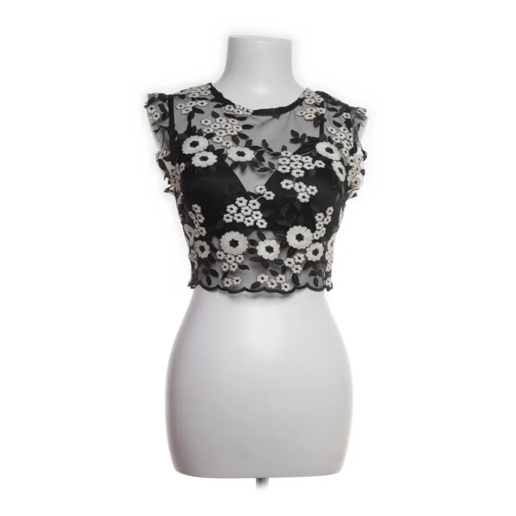 Image of Lucy Wang Crop top (Preloved)