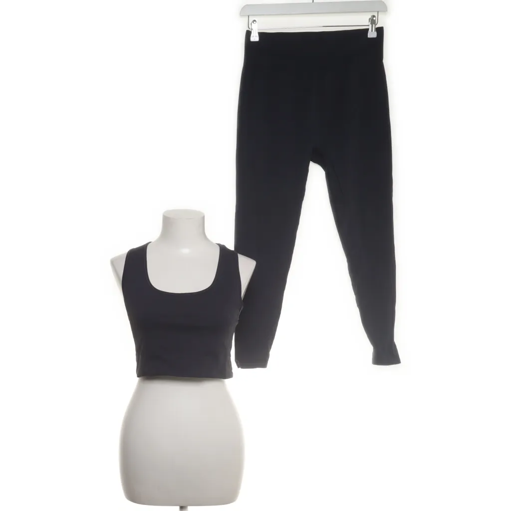Image of H&M Move Trainingsset (Preloved)