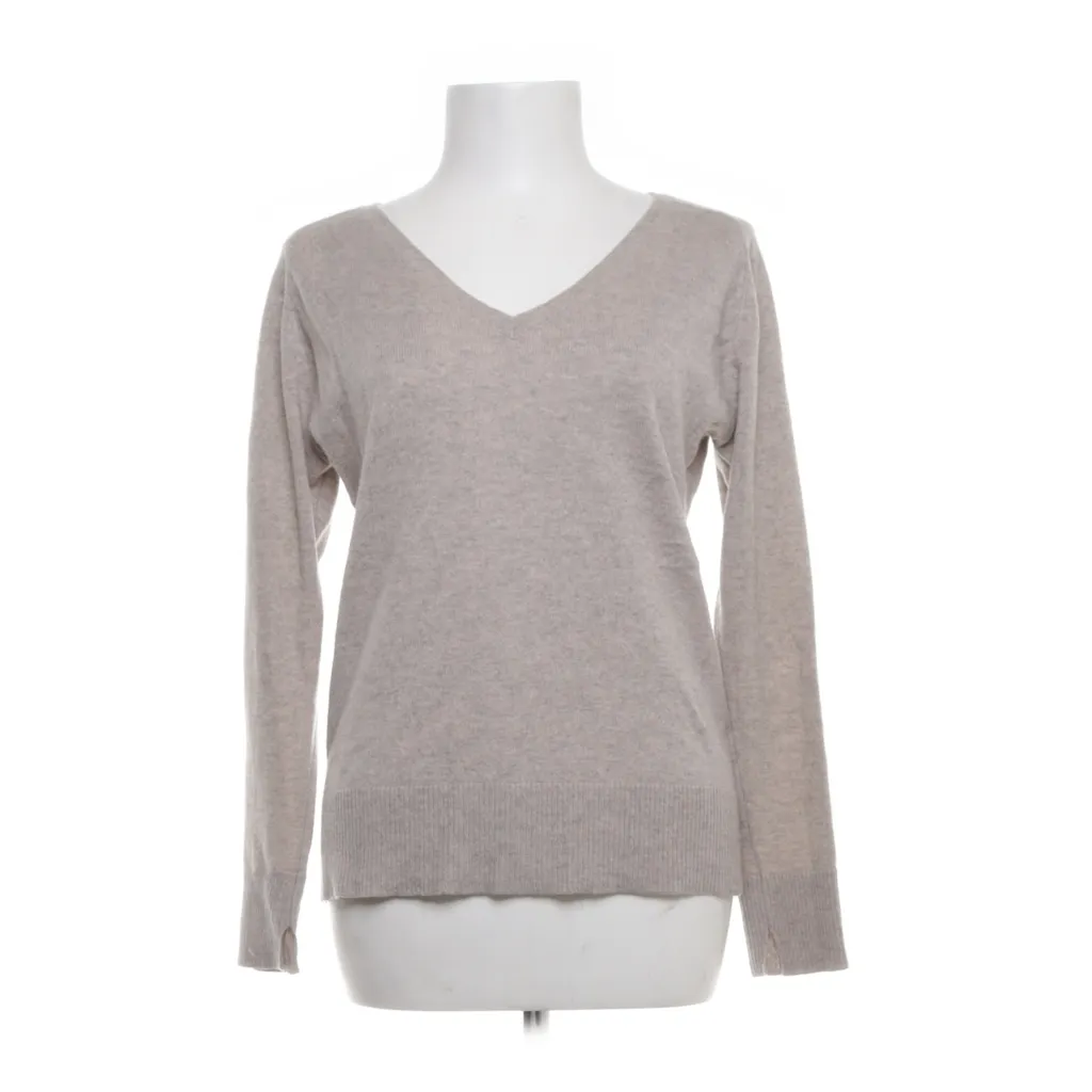 Image of Soft Goat Pullover (Preloved)