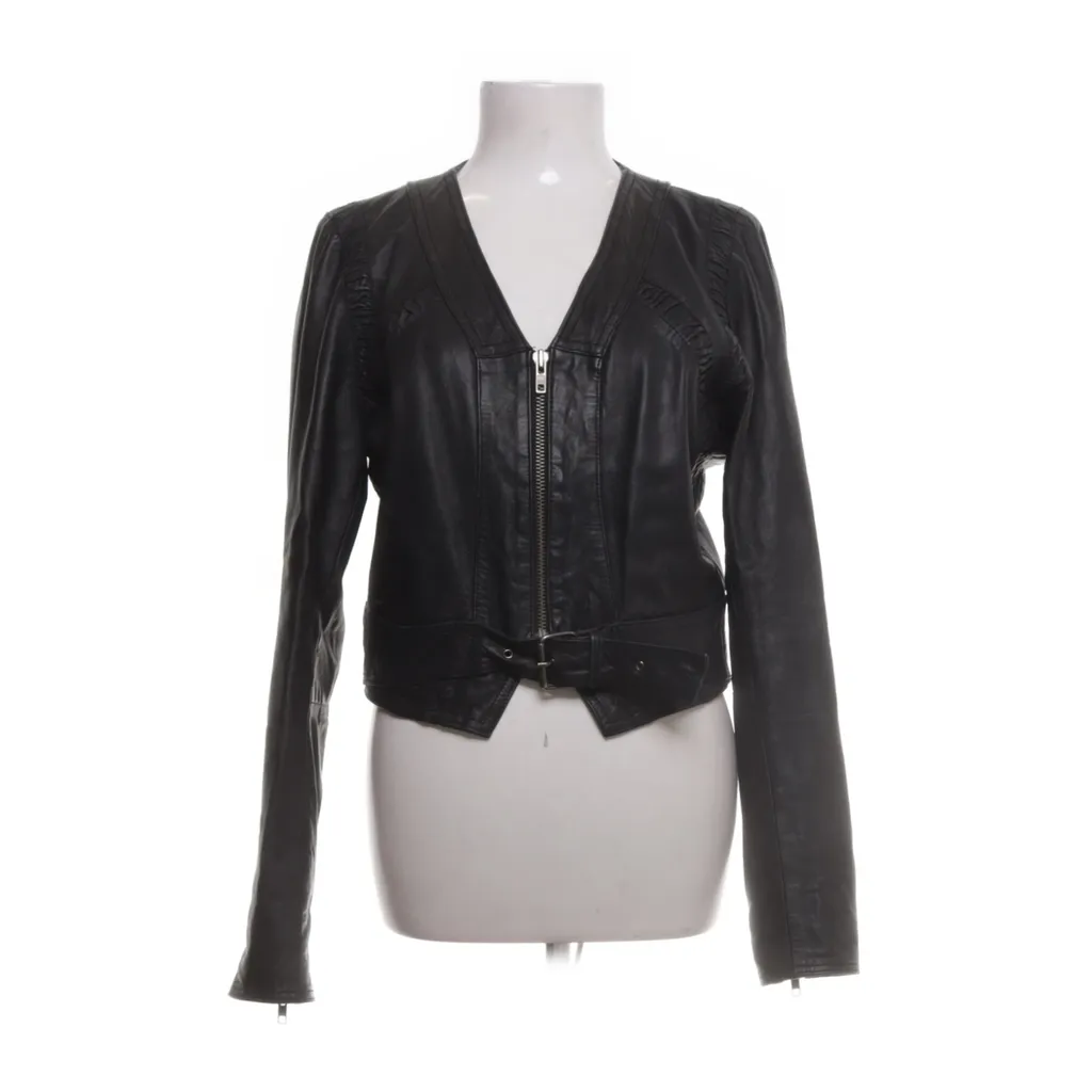 Image of Twist & Tango Leren jack (Preloved)