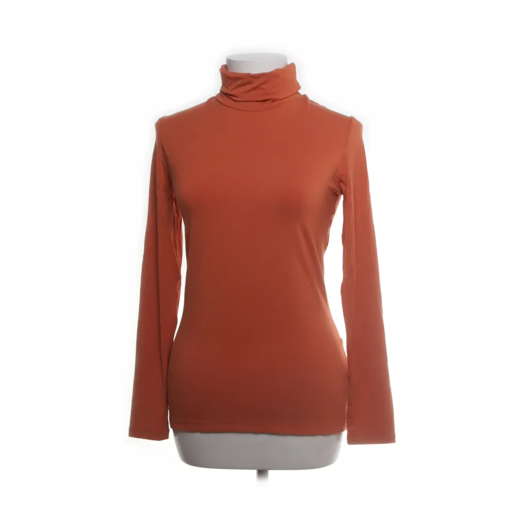 Image of Les Lunes Coltrui (Preloved)